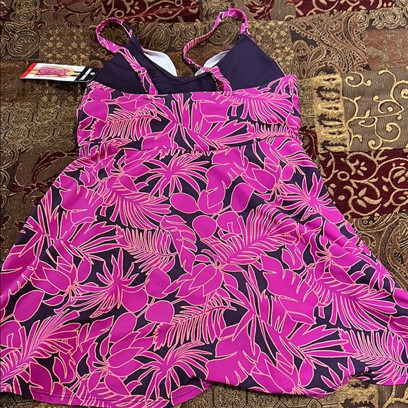 Lands' End Pink and Purple One Piece Swim Dress NWT size M - Picture 4 of 6